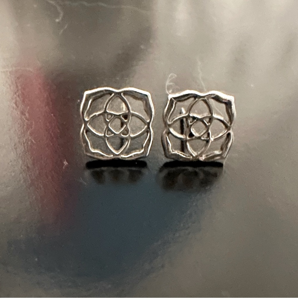 Kendra Scott stud earrings